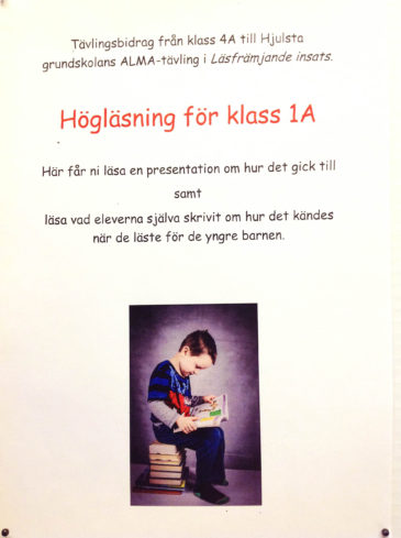 Barnen i klass 4A har fått jobba läsfrämjande för klass 1A. Foto: Cilla Dalén
